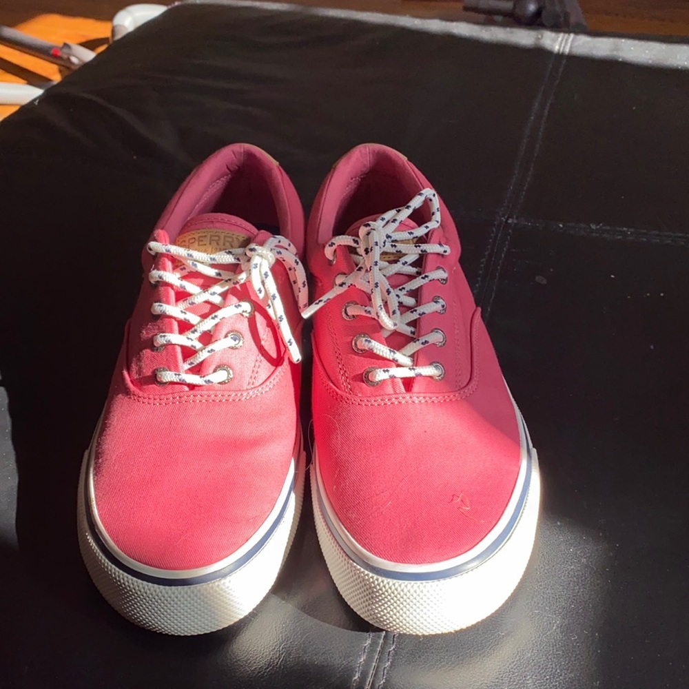 Sperry X Vineyard Vines sneakers